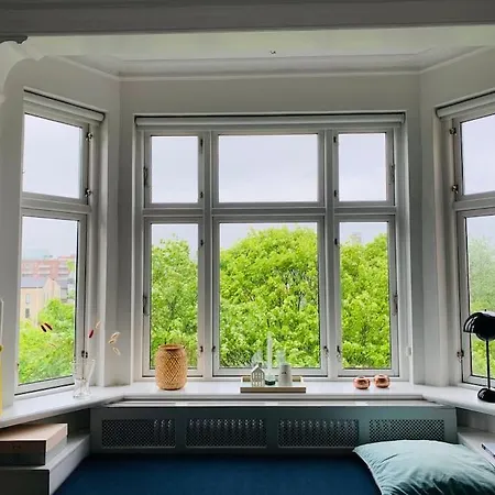 Lägenhet Cosy Og Spacious In The Heart Of