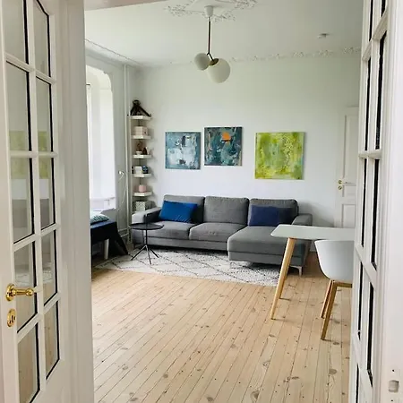 Lägenhet Cosy Og Spacious In The Heart Of Århus